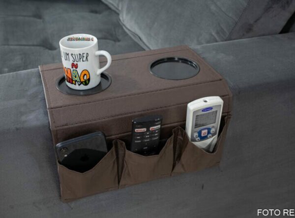 Bandeja para Braço de Sofá com Porta Copos e Controle - Korino Marrom