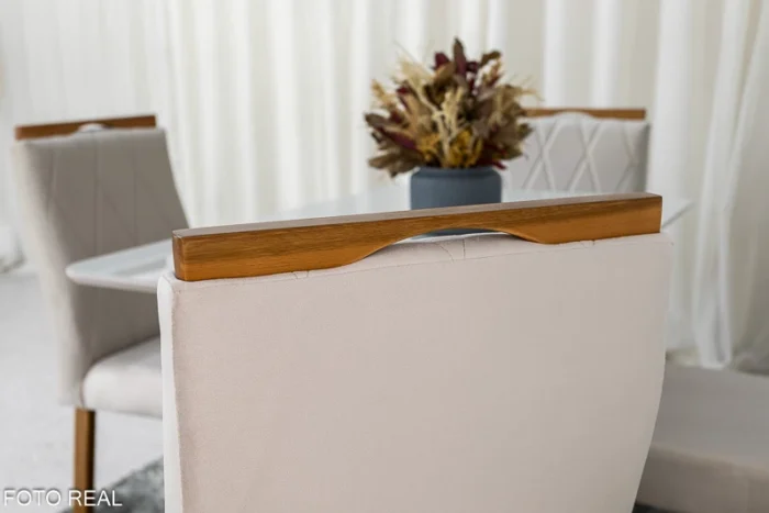 Mesa de Jantar Pedro Mel Vidro Off 120×80 4 Cadeiras Lisboa Veludo Bege 512 Madeira Maciça Art Assento - Entregue Montada(rufer) - Imagem 6