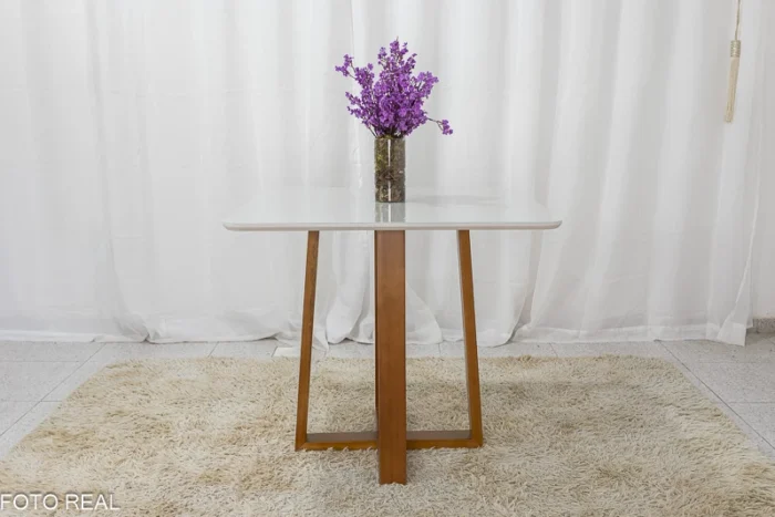 Mesa de Jantar Pedro Mel Vidro Off 90×90 4 Cadeiras Lisboa Veludo Preto 504 Madeira Maciça Art Assento - Entregue Montada(rufer) - Imagem 6