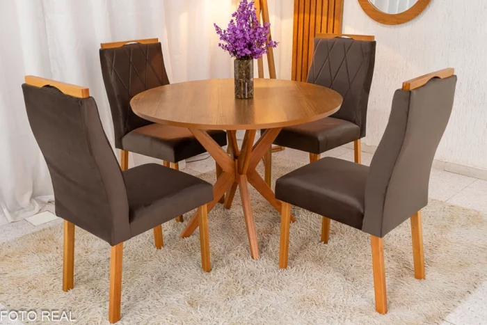.Mesa de Jantar Simpatia Tampo Redondo 108×108 Cinamomo 4 Cad. Lisboa Veludo  Madeira Maciça - Entregue Montada (ruffer). - Imagem 3